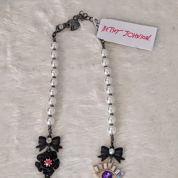 NWT Betsey Johnson Hand Halloween Necklace … - Picture 7 of 7
